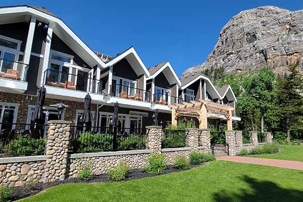 Boutique Hotel in Waterton Lakes National Park.