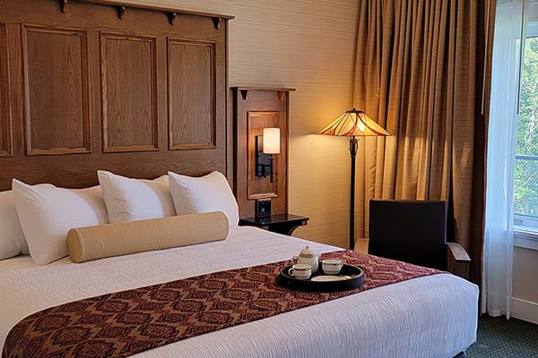 The King Deluxe Lake View room at the Kilmorey Lodge.